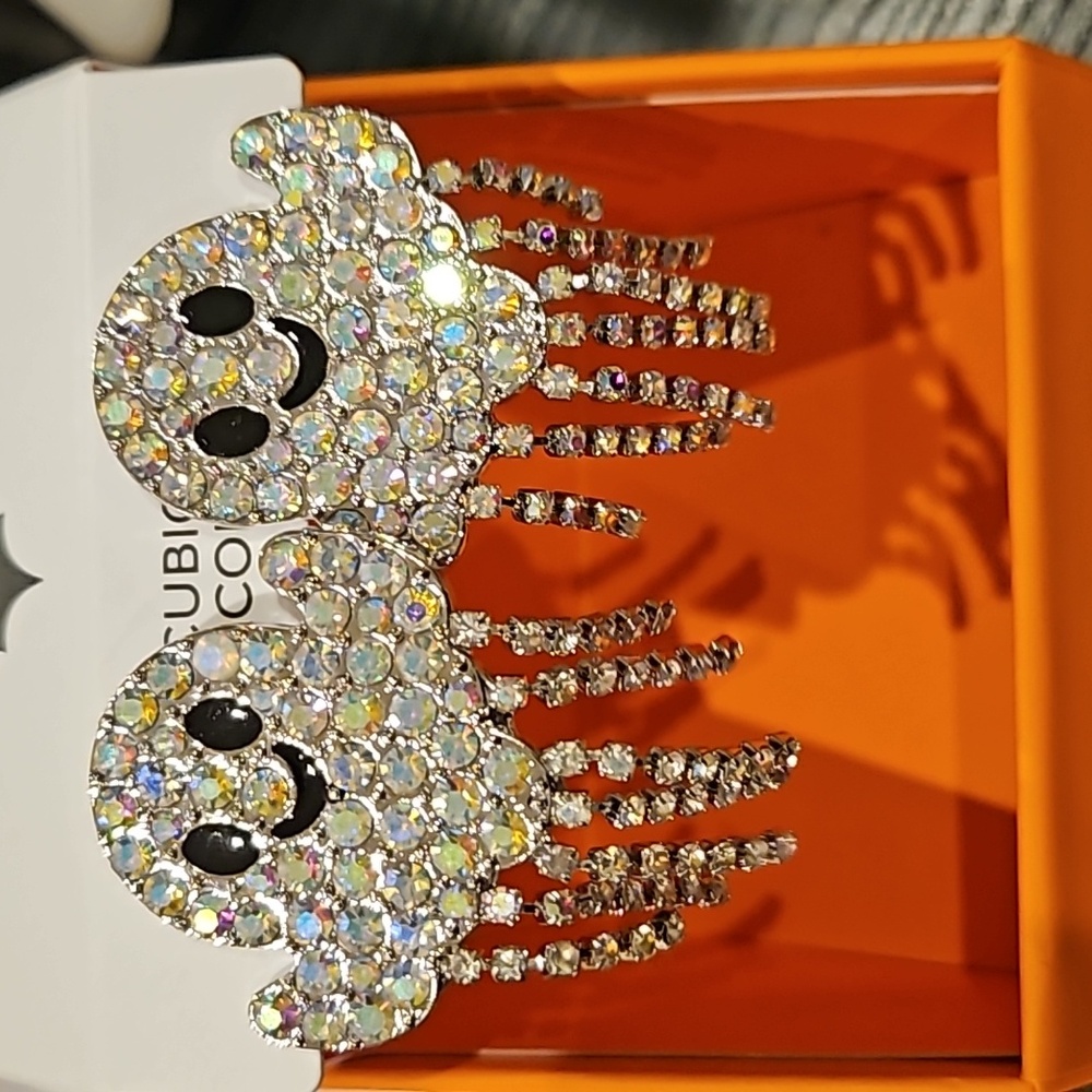 New pierced bling rhinestone ghosts earrings